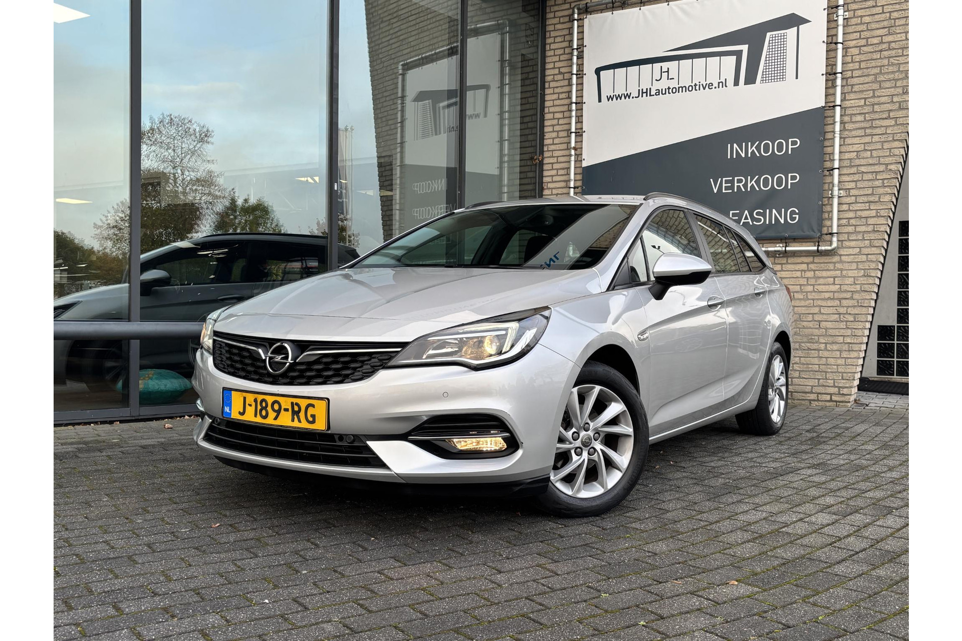 Opel Astra Sports Tourer 1.2 Edition*NAVI*ECC*CRUISE*CAMERA*TEL*